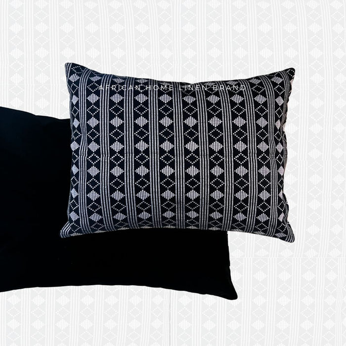 JH547-BLACK Manjak Cushion