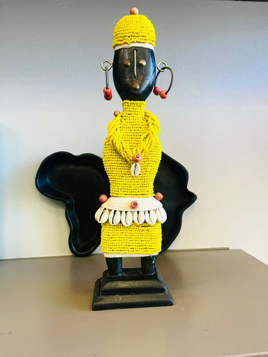 BEADED DOLL MAM'S LA JAUNE